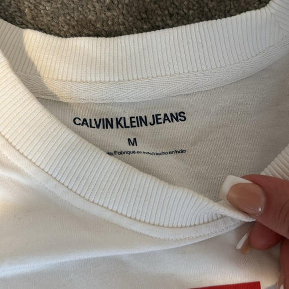 Calvin Klein Long sleeve white Crop Top! - Picture 4 of 5